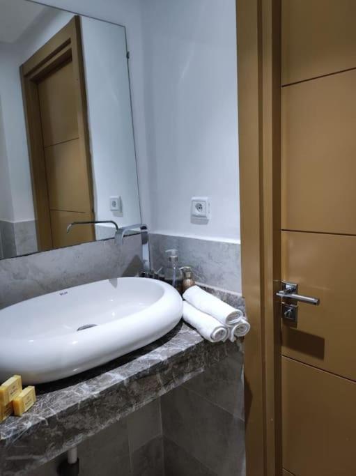Apartament Plein Centre Marrakech, Grand Balcon Filant Marrakesz Zewnętrze zdjęcie